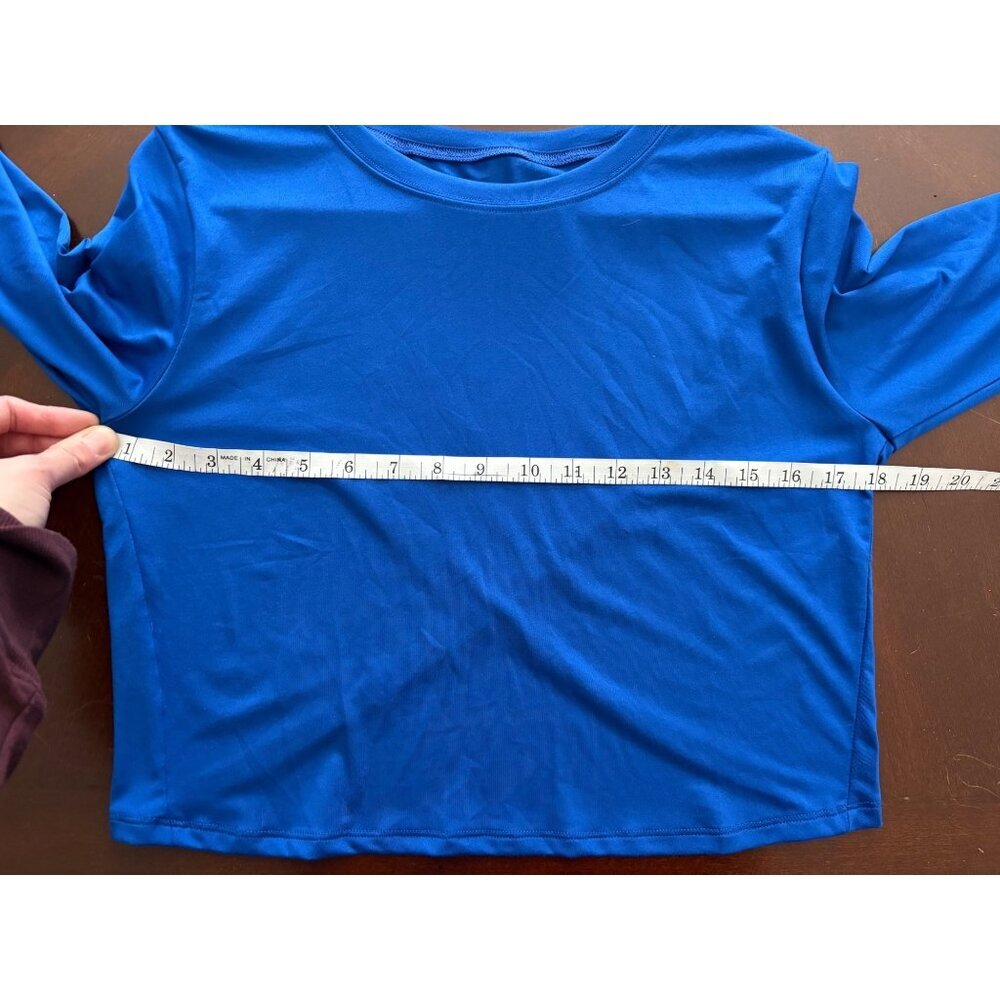 Born Primitive NWT Cross Back Long Sleeve Crop Training Top Blue Size Medium - Picture 7 of 8